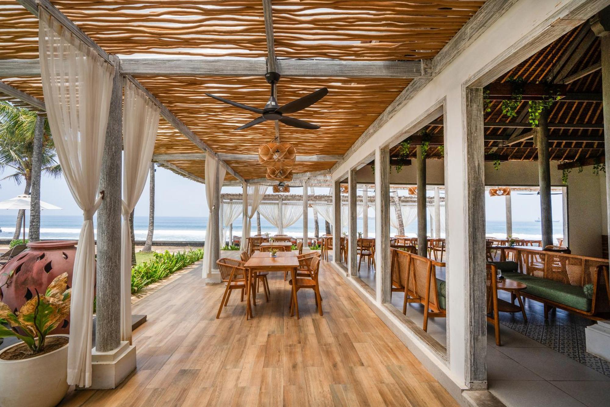Nirwana Beach & Resort Candidasa Dış mekan fotoğraf The Beach Club