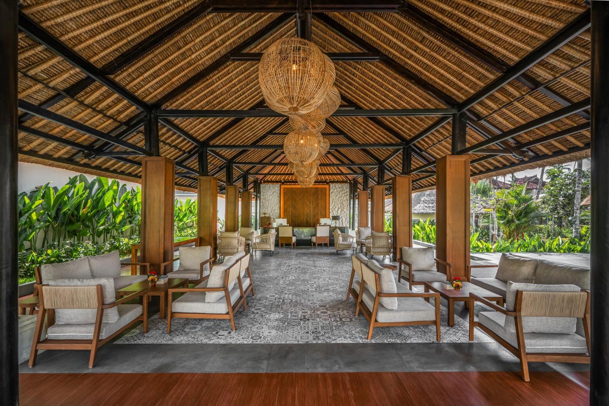 Nirwana Beach & Resort Candidasa Dış mekan fotoğraf The lobby of the hotel